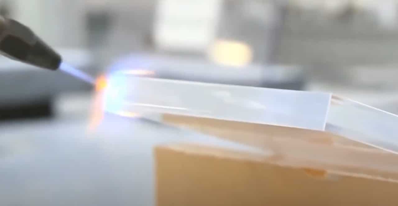 Hướng dẫn đánh bóng cạnh mica bằng phương pháp thủ công