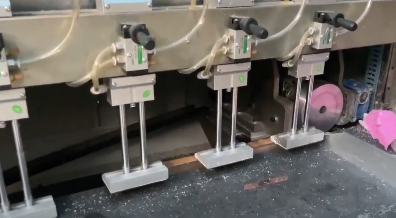 Dịch vụ đánh bóng cạnh mica chuyên nghiệp tại TPHCM