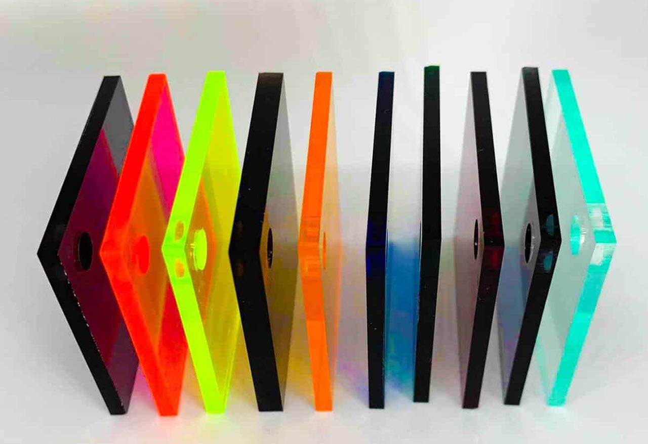 Độ bền của vật liệu cao hơn các loại đúc do khối lượng phân tử cực cao của nó