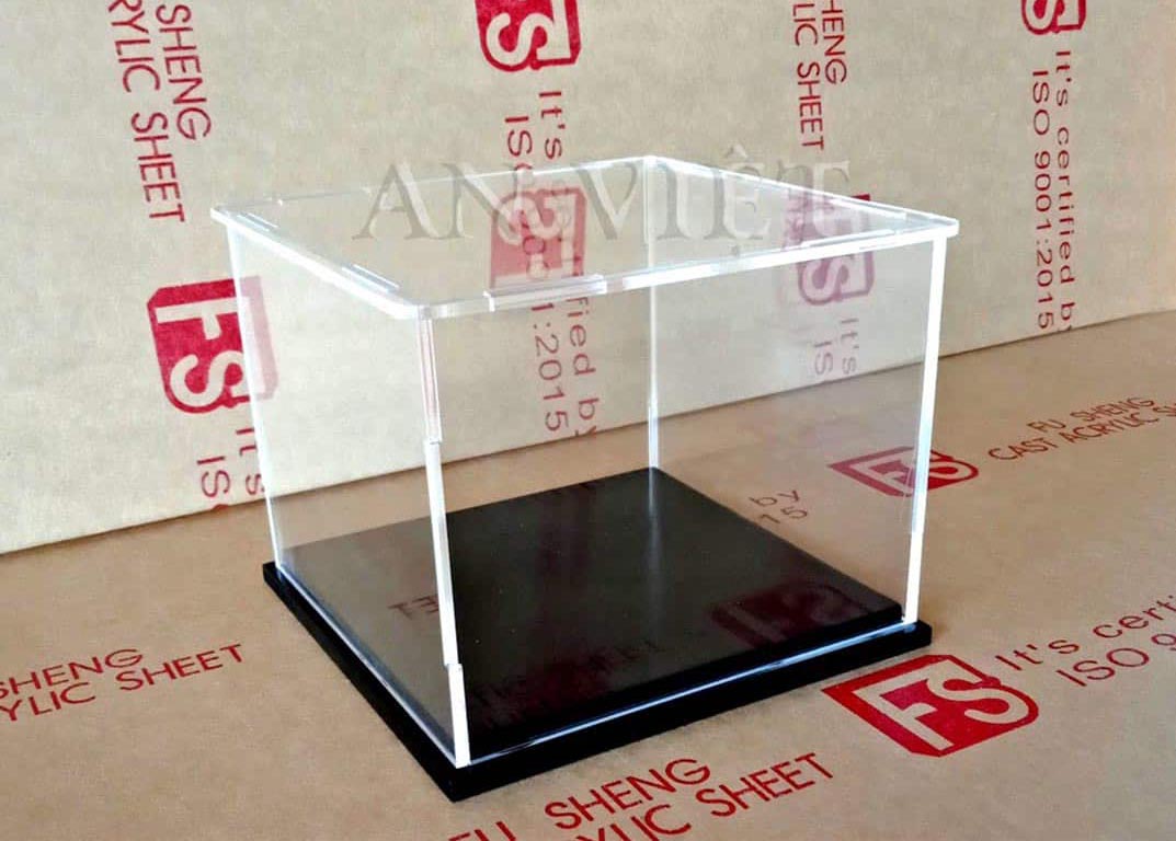 Poli metyl metacrylat là gì? Bảng giá nhựa PMMA và ứng dụng kỹ thuật