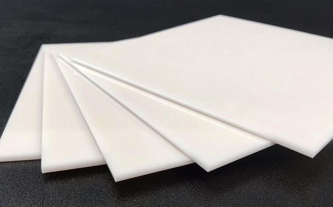 Địa chỉ bán tấm nhựa mica trắng sữa uy tín Mica Mart