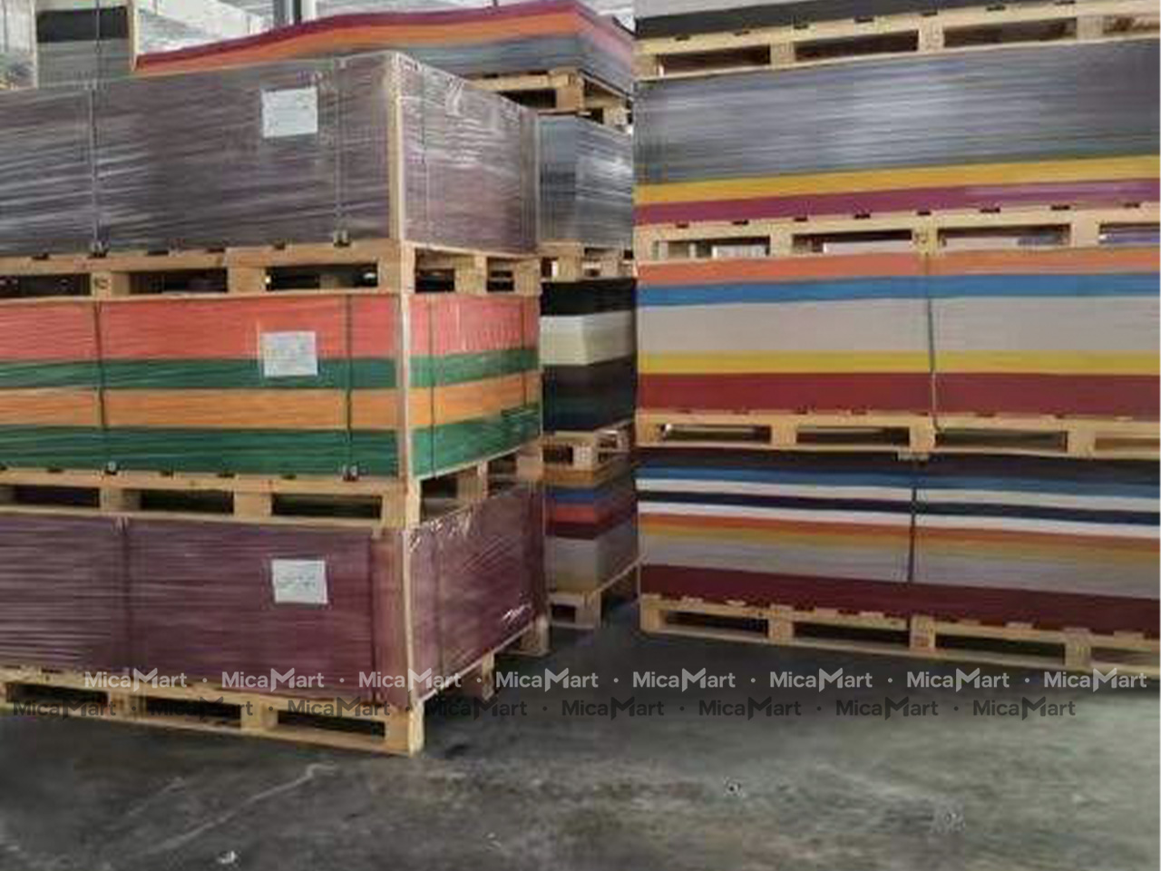 Đôi nét về thương hiệu sản xuất tấm nhựa mica FS