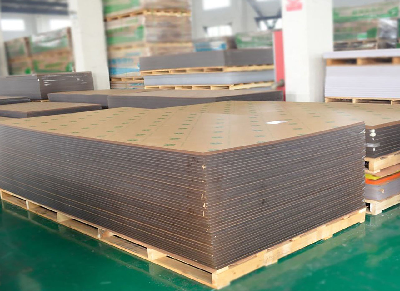 Tấm nhựa mica khổ lớn sản xuất theo yêu cầu