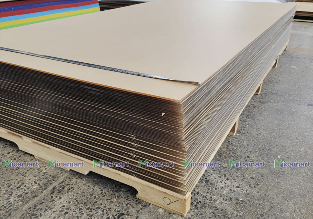 Đôi nét về tấm mica khổ lớn 1905mm x 2540mm (khổ R)