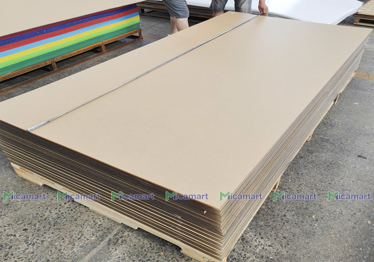 Đôi nét về tấm mica khổ lớn 1600mm x 2540mm (khổ Y)