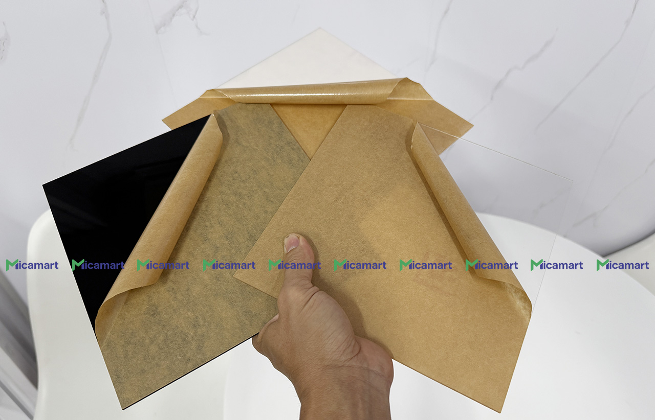 Tấm mica vuông kích thước 20x20cm - kích thước tiêu chuẩn, linh hoạt trong sử dụng
