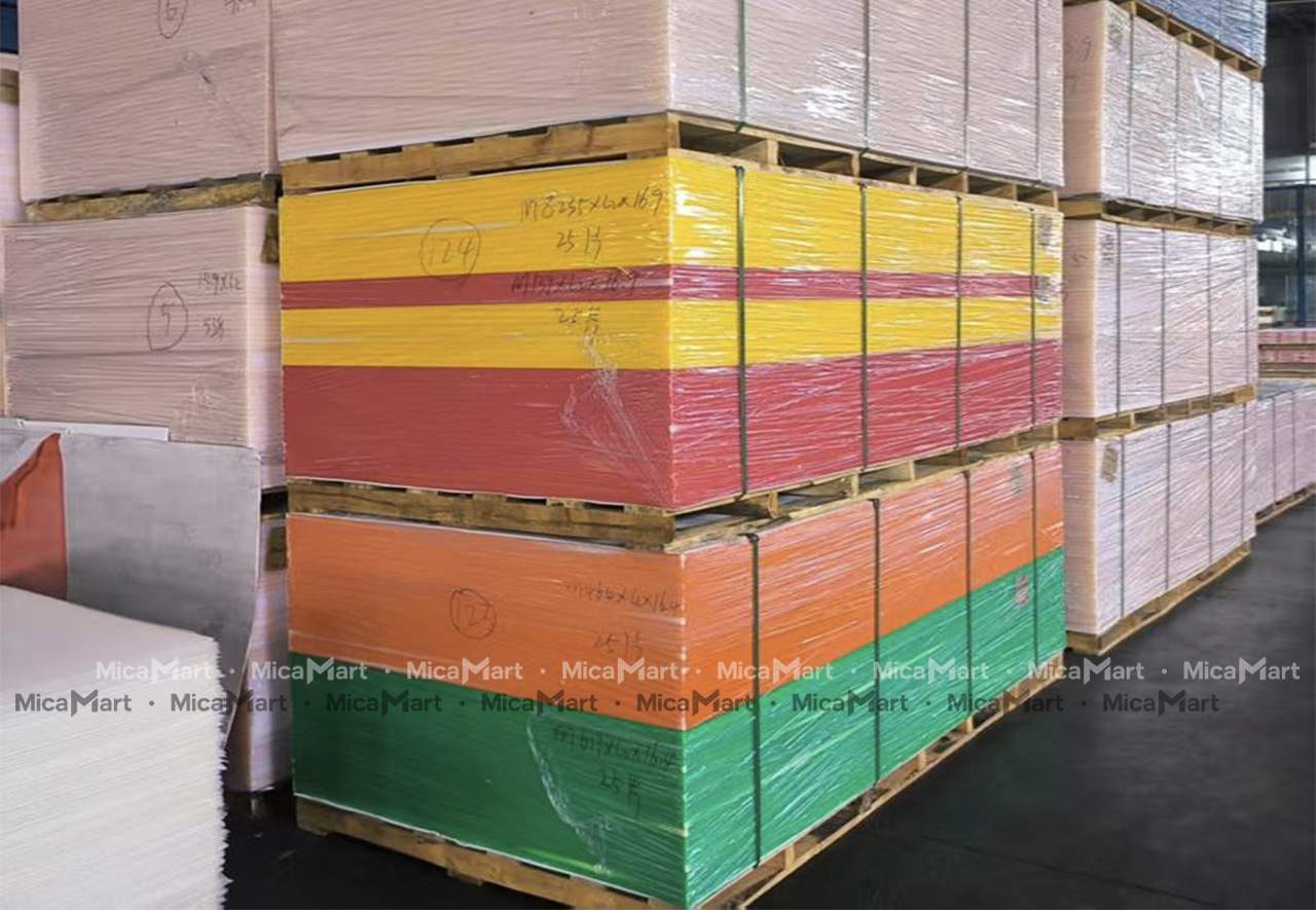 Ưu điểm tấm mica đỏ Đài Loan FS / CC