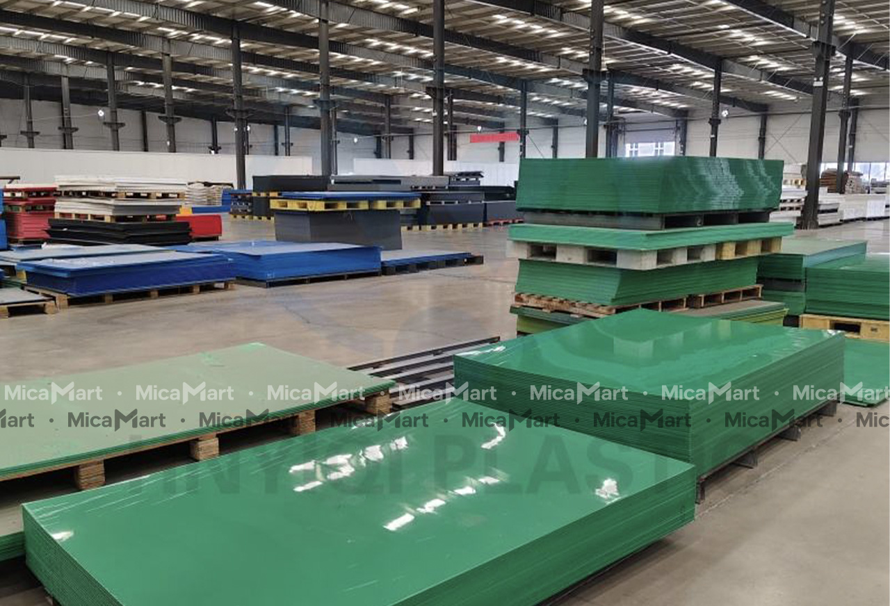 Ưu điểm tấm mica xanh lá Đài Loan FS / CC